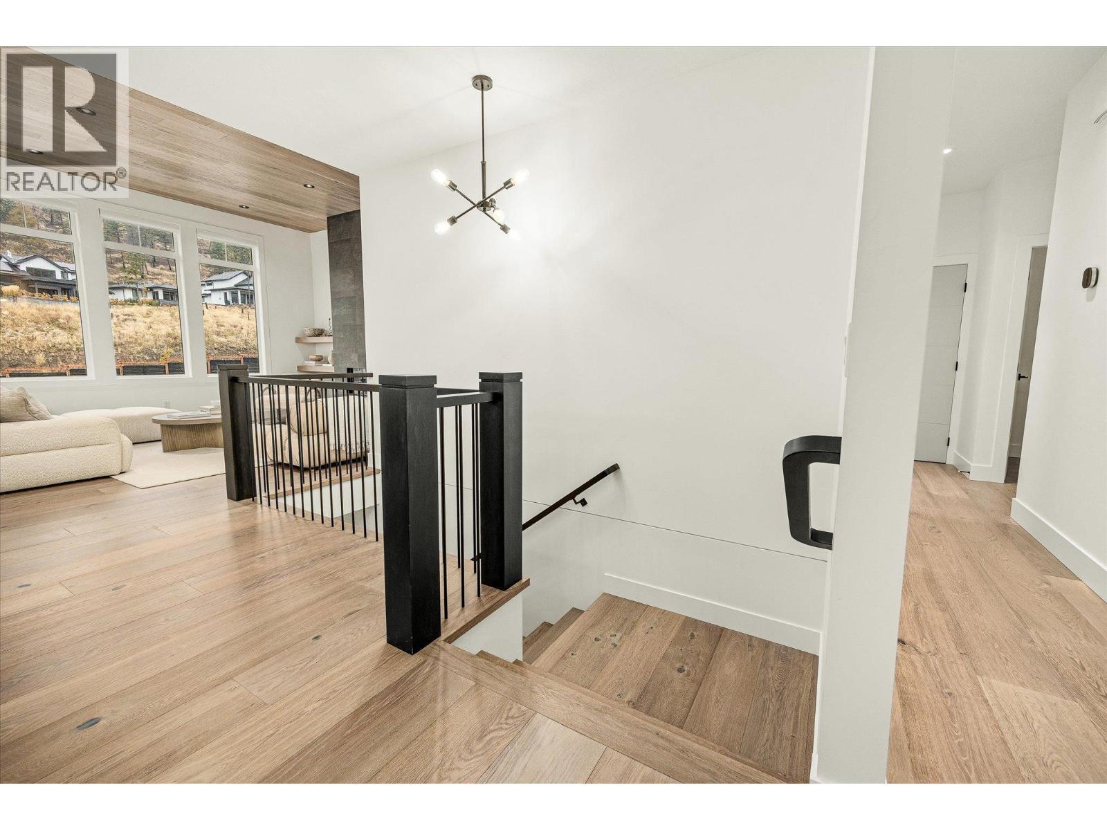 1437 April Springs Court, Kelowna, BC - Indoor Photo Showing Other Room