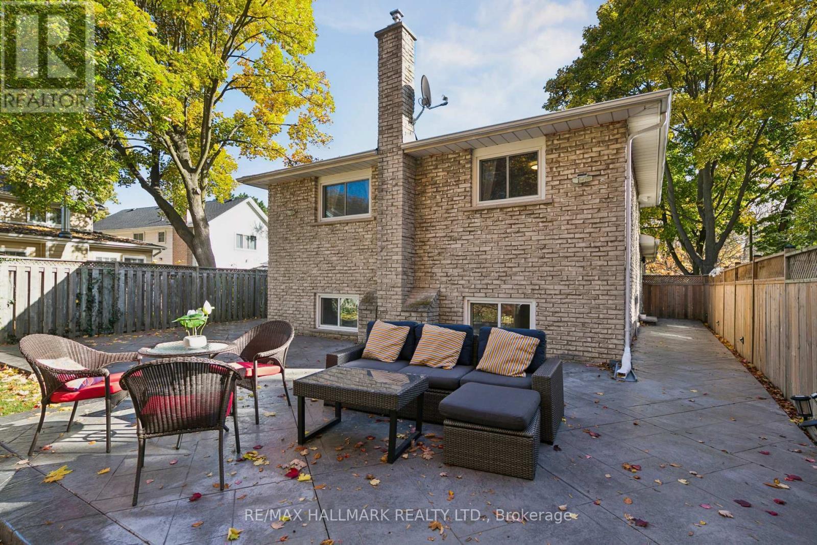 2251 Carol Road, Oakville, ON - Outdoor With Deck Patio Veranda With Exterior