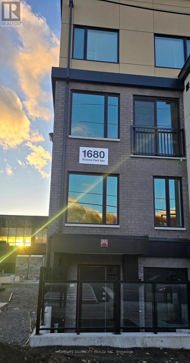 209 - 1680 Victoria Park Avenue, Toronto, ON - Outdoor With Balcony