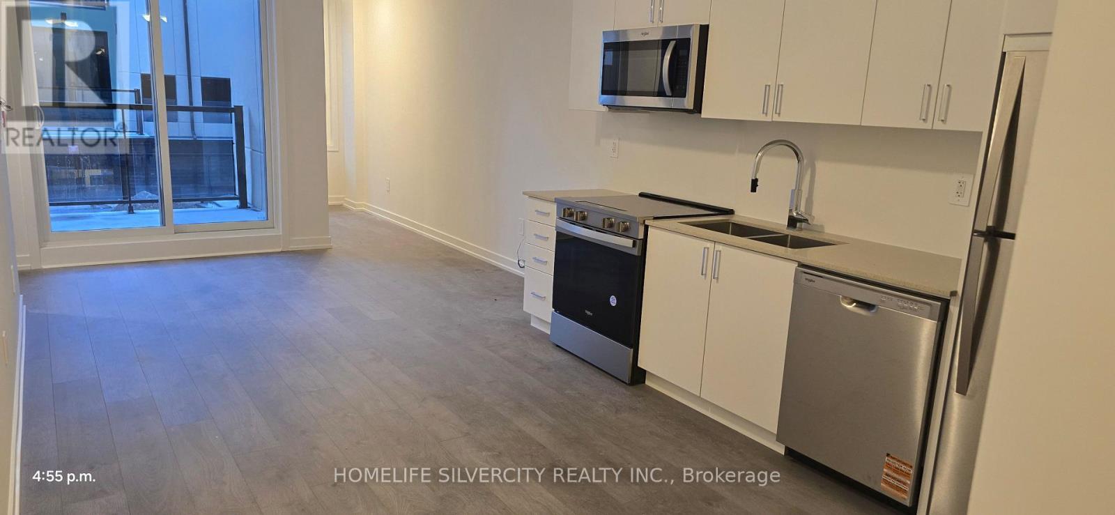 209 - 1680 Victoria Park Avenue, Toronto, ON - Indoor Photo Showing Kitchen With Double Sink