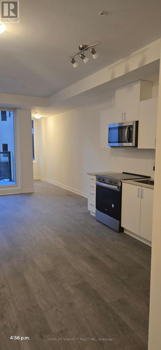 209 - 1680 Victoria Park Avenue, Toronto, ON - Indoor Photo Showing Kitchen