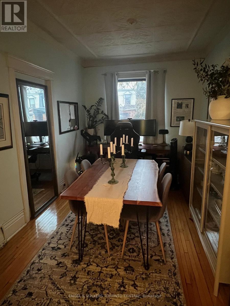 591 Pape Avenue, Toronto, ON - Indoor Photo Showing Dining Room
