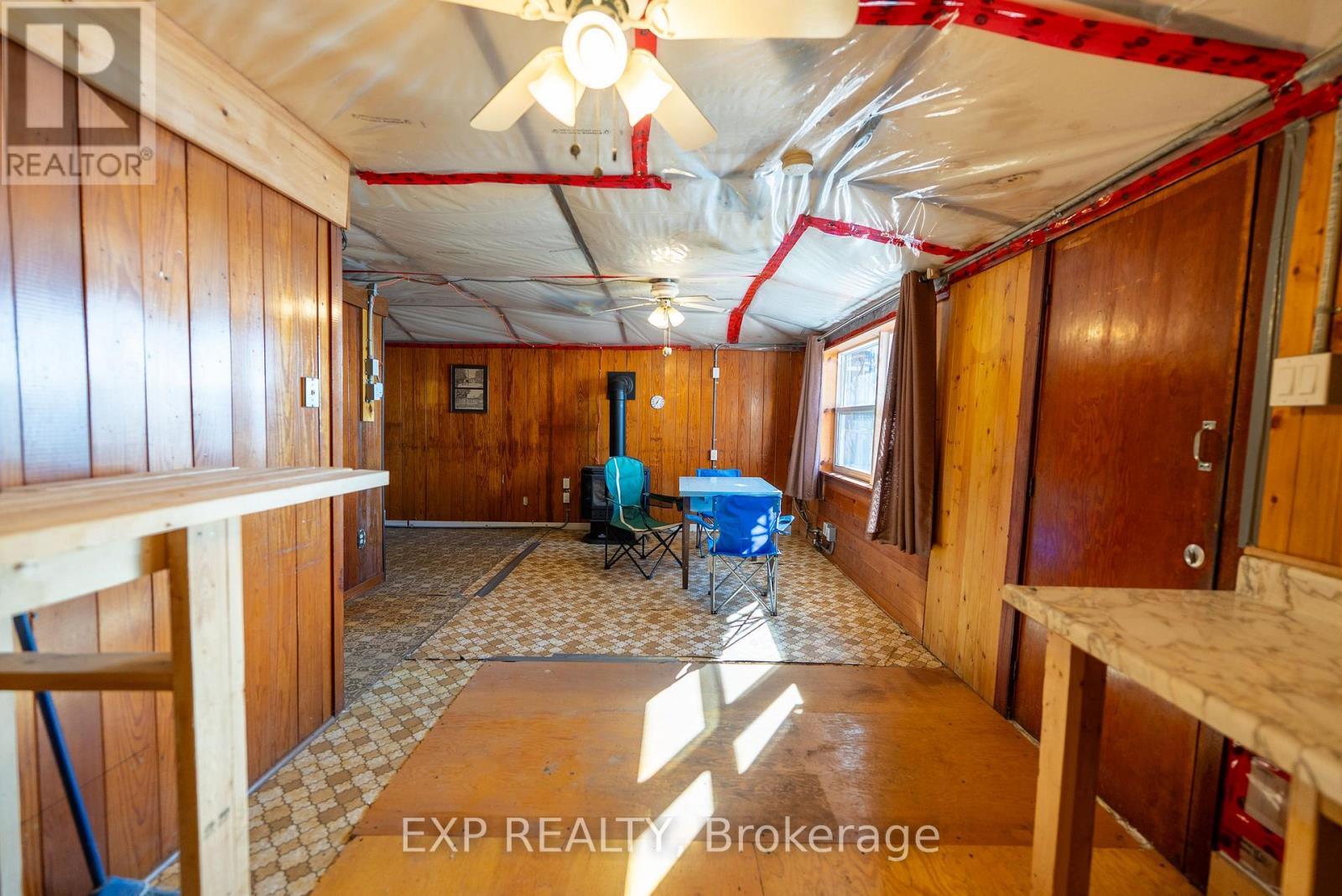 370 South Coast Drive, Haldimand, ON - Indoor Photo Showing Other Room