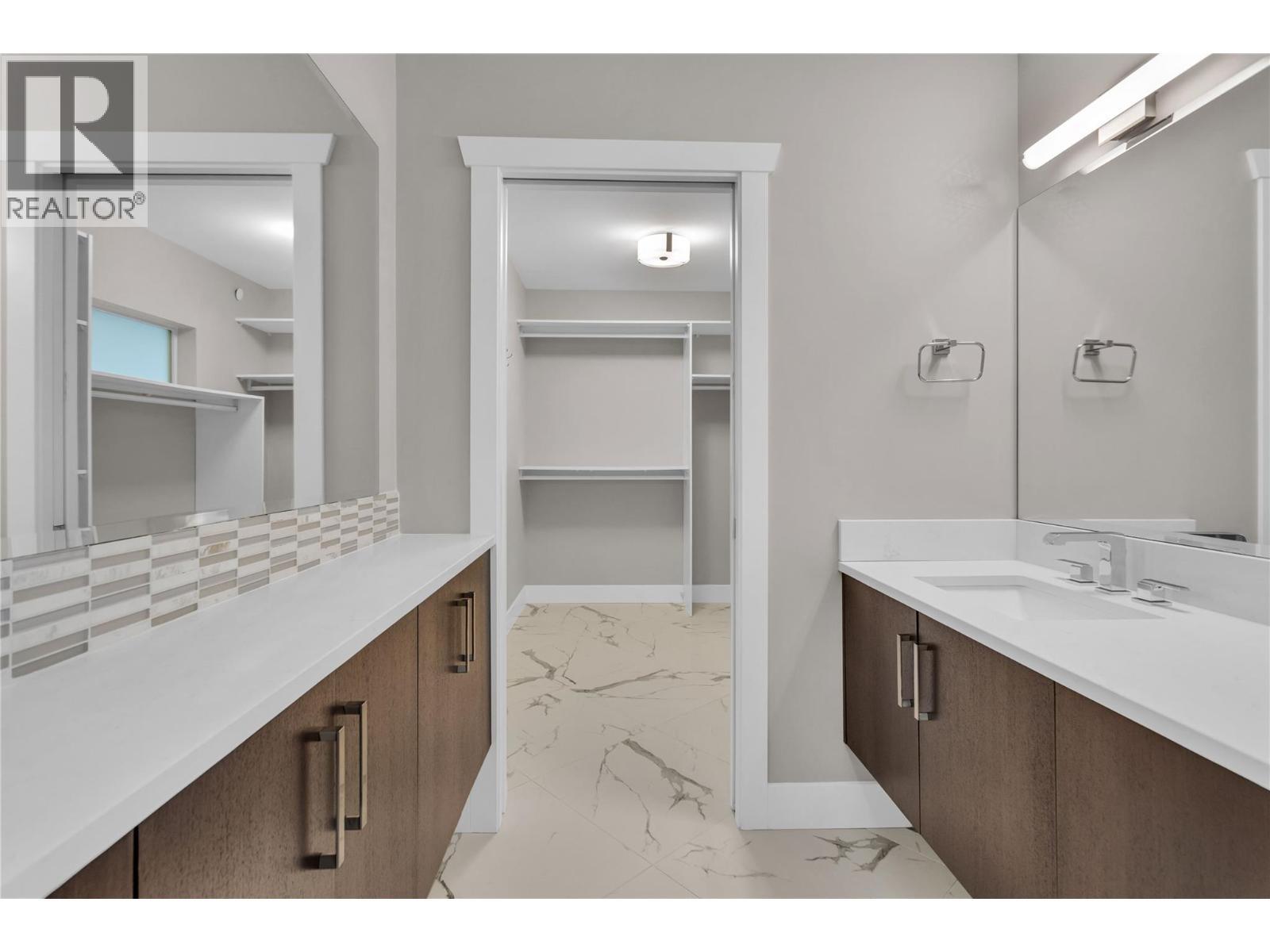 3865 Truswell Road Unit# 505, Kelowna, BC - Indoor Photo Showing Bathroom