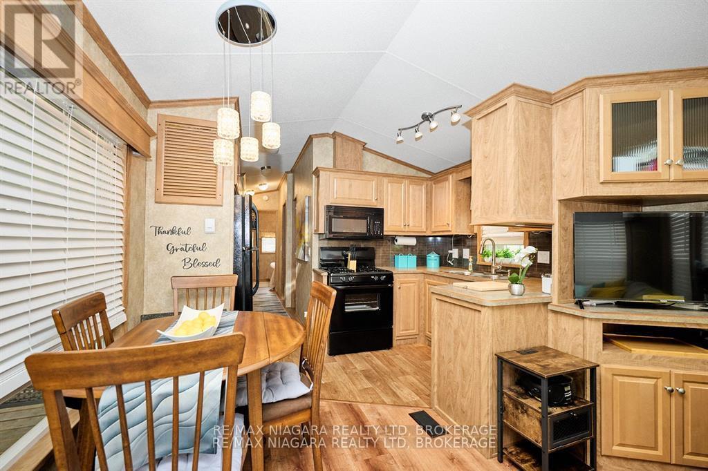 525 - 1501 Line 8 Road, Niagara-On-The-Lake (Queenston), ON - Indoor Photo Showing Dining Room