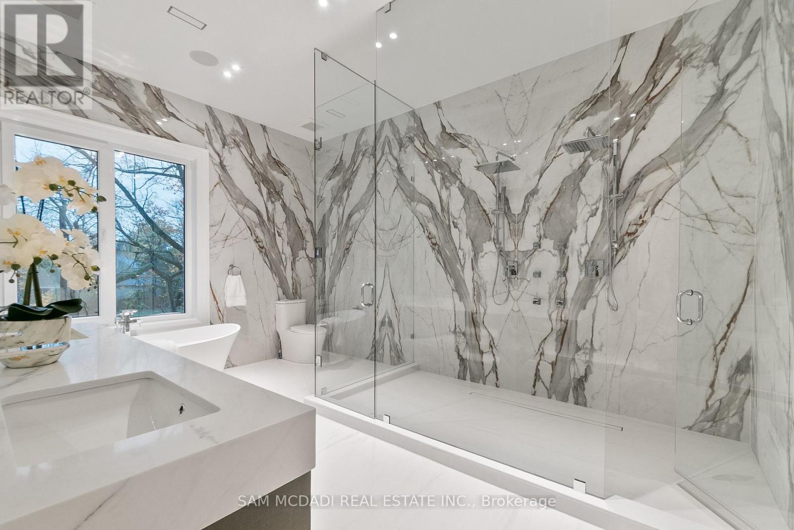 84 Pebbleridge Place, Oakville, ON - Indoor Photo Showing Bathroom