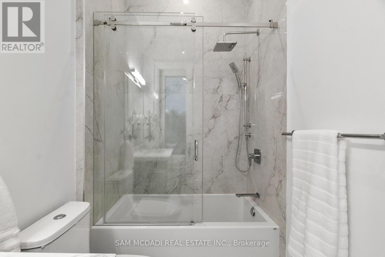 84 Pebbleridge Place, Oakville, ON - Indoor Photo Showing Bathroom