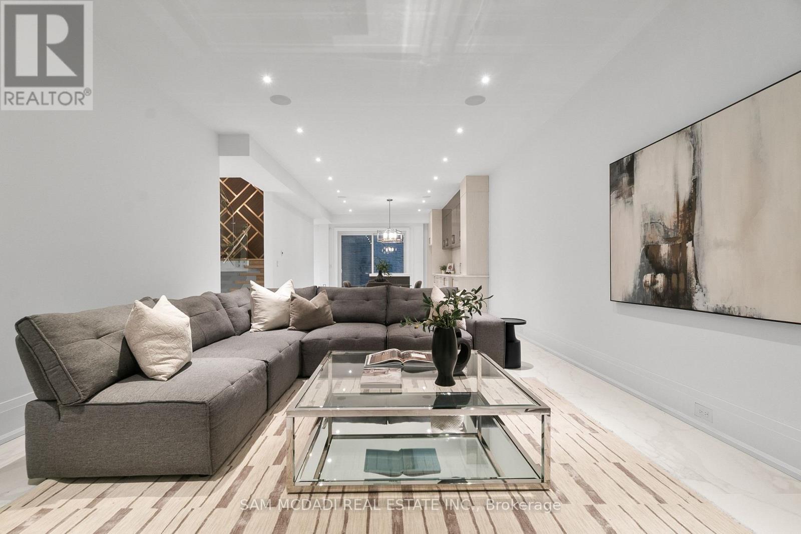 84 Pebbleridge Place, Oakville, ON - Indoor Photo Showing Living Room