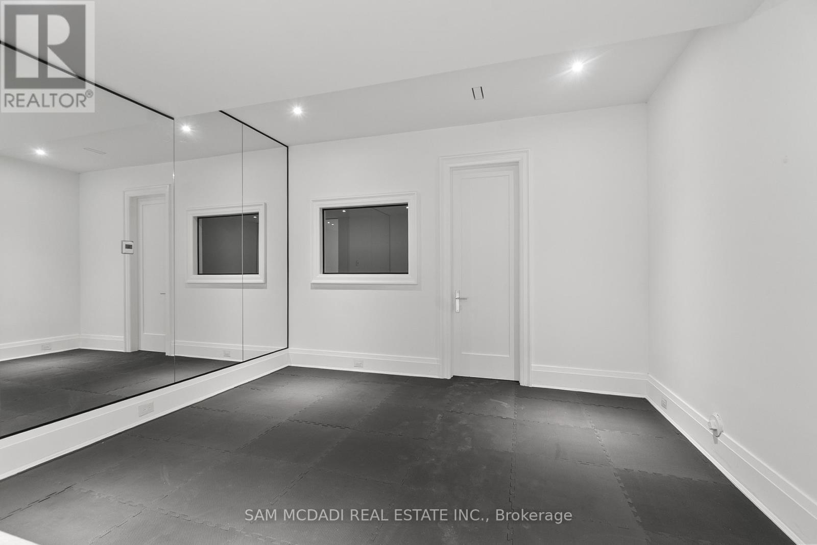 84 Pebbleridge Place, Oakville, ON - Indoor Photo Showing Other Room