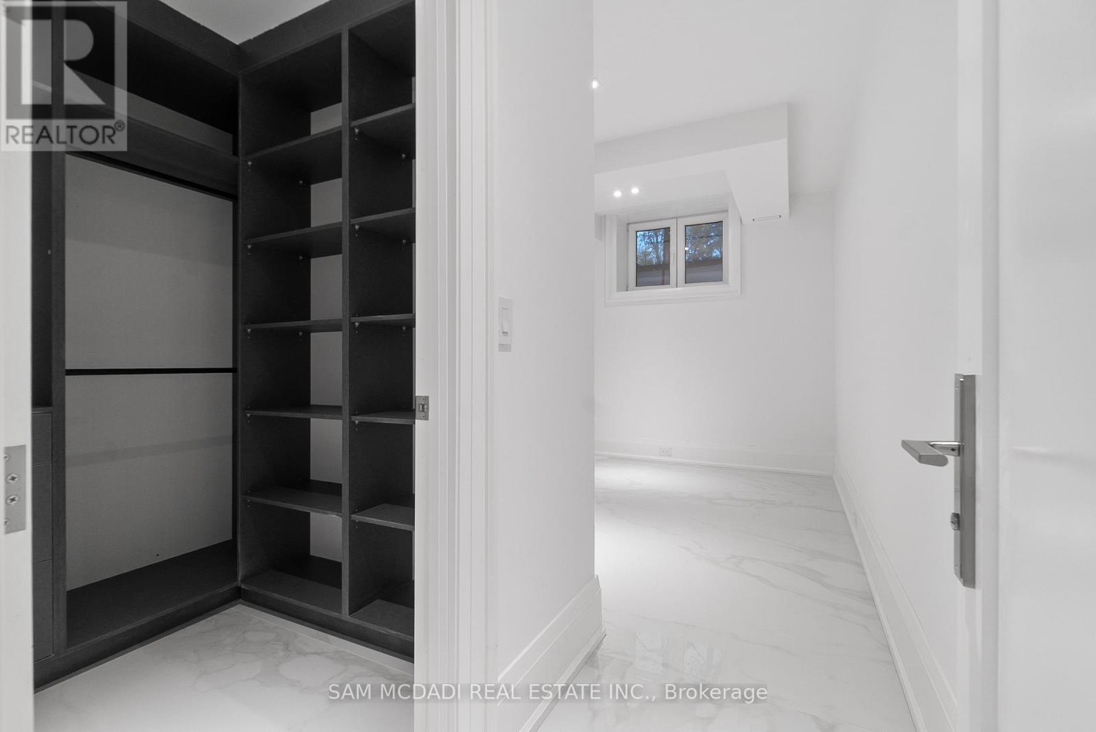 84 Pebbleridge Place, Oakville, ON - Indoor Photo Showing Other Room