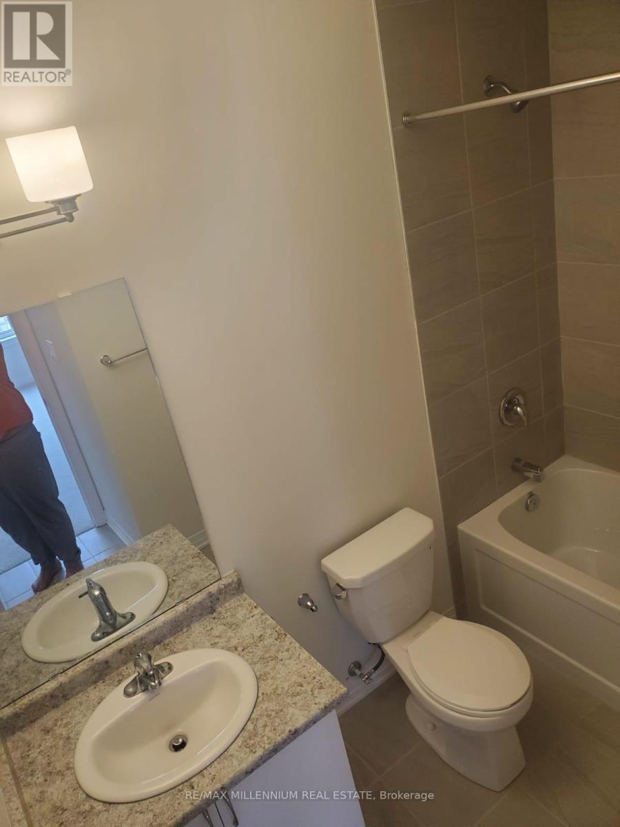 21 - 45 Fieldridge Crescent, Brampton, ON - Indoor Photo Showing Bathroom