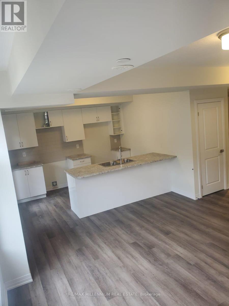 21 - 45 Fieldridge Crescent, Brampton, ON - Indoor Photo Showing Kitchen With Double Sink
