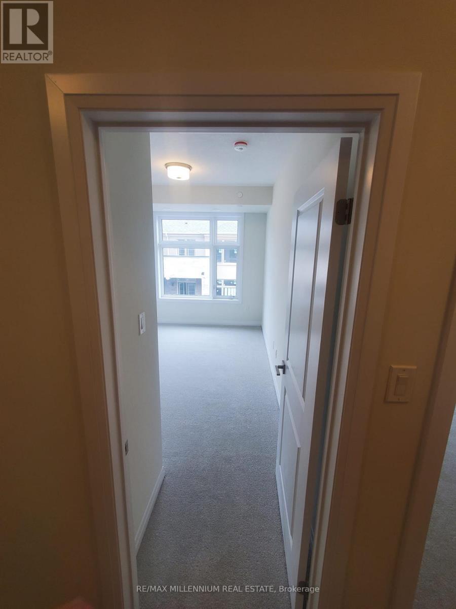 21 - 45 Fieldridge Crescent, Brampton, ON - Indoor Photo Showing Other Room