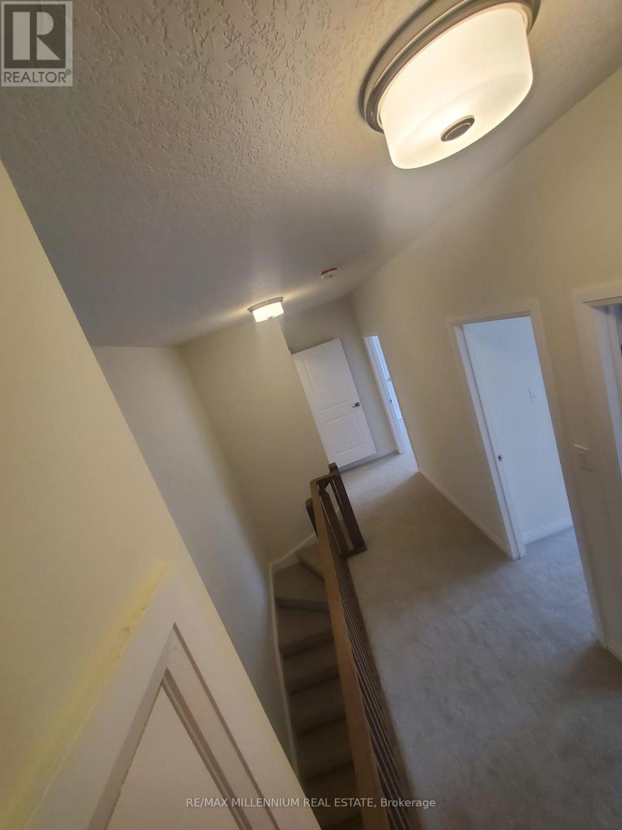 21 - 45 Fieldridge Crescent, Brampton, ON - Indoor Photo Showing Other Room