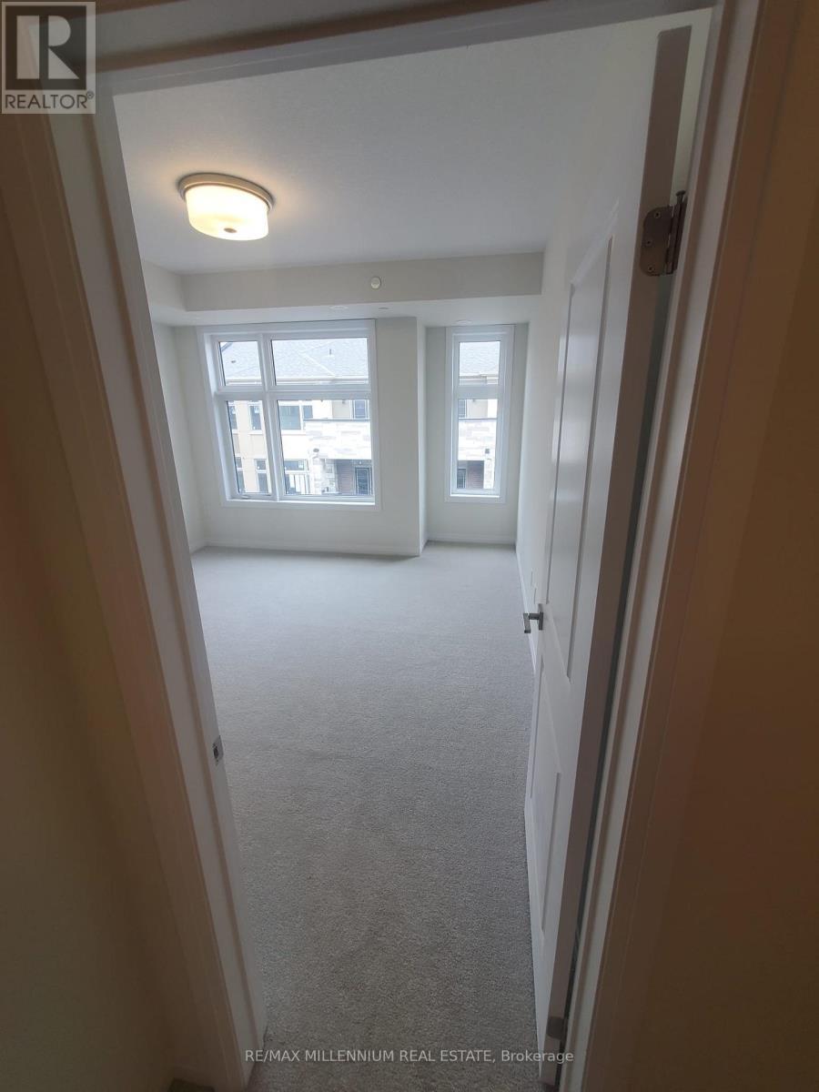 21 - 45 Fieldridge Crescent, Brampton, ON - Indoor Photo Showing Other Room