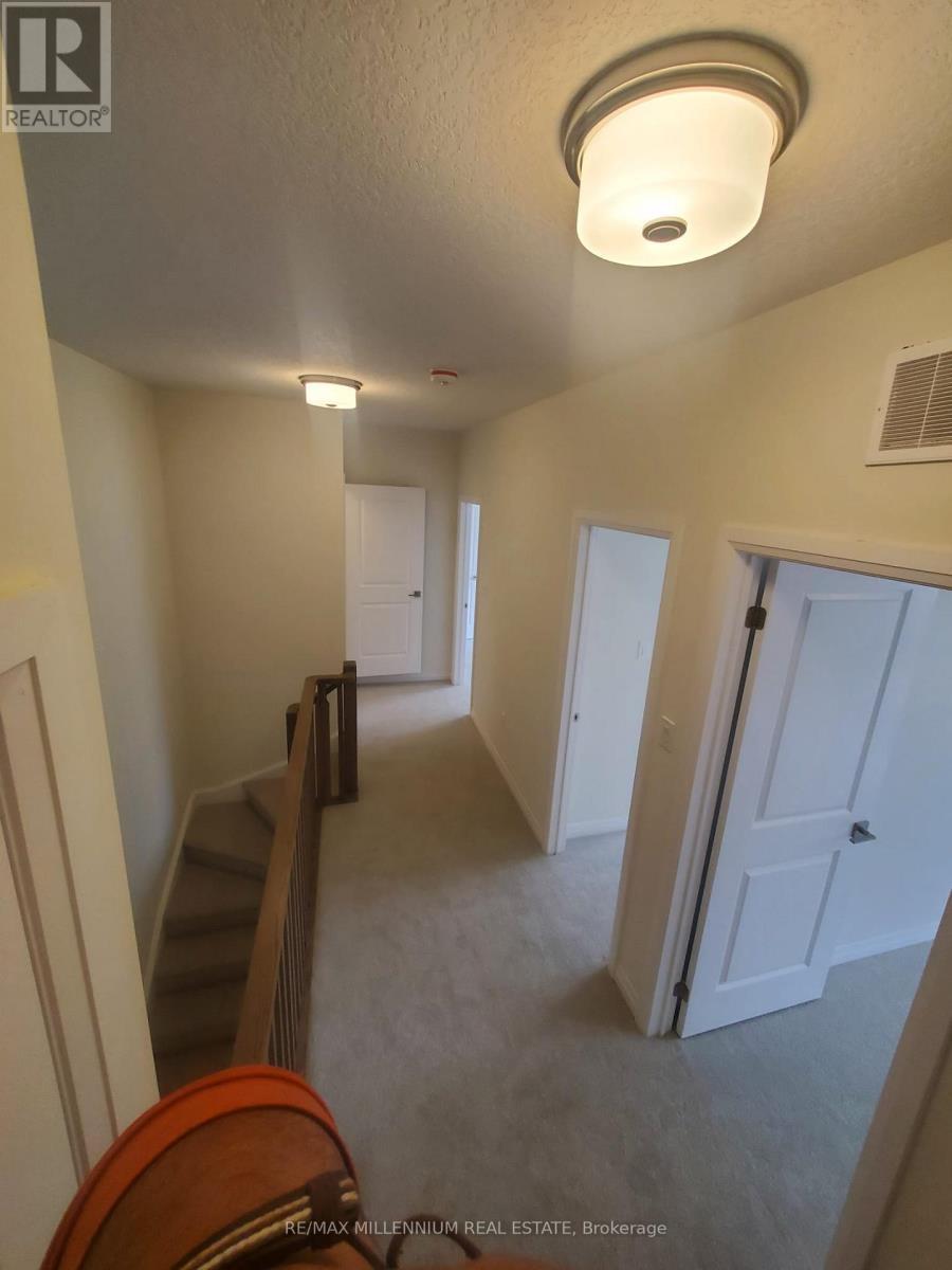 21 - 45 Fieldridge Crescent, Brampton, ON - Indoor Photo Showing Other Room