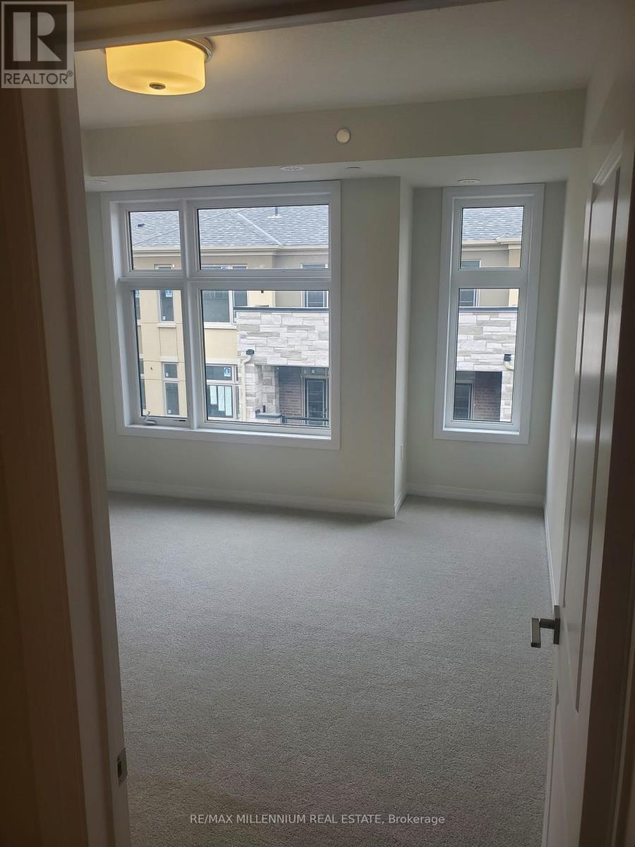 21 - 45 Fieldridge Crescent, Brampton, ON - Indoor Photo Showing Other Room