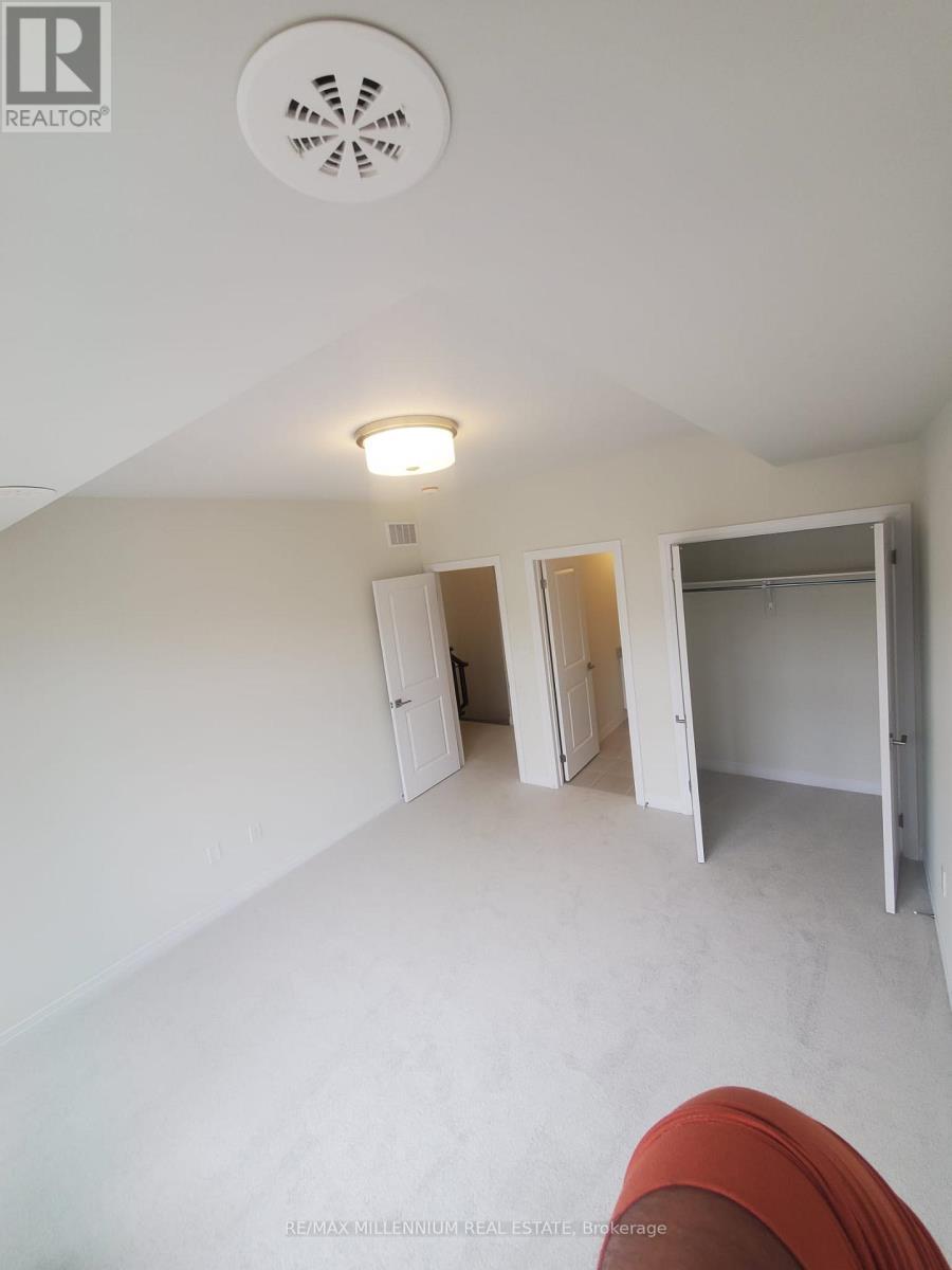 21 - 45 Fieldridge Crescent, Brampton, ON - Indoor Photo Showing Other Room
