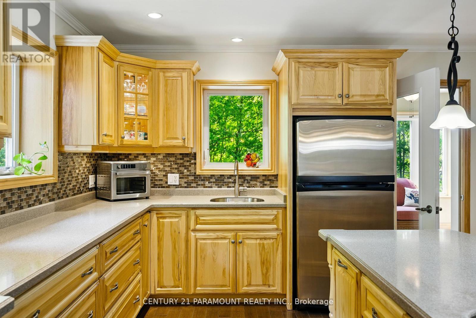 276 Jeffrey Road N, Ryerson, ON - Indoor Photo Showing Kitchen