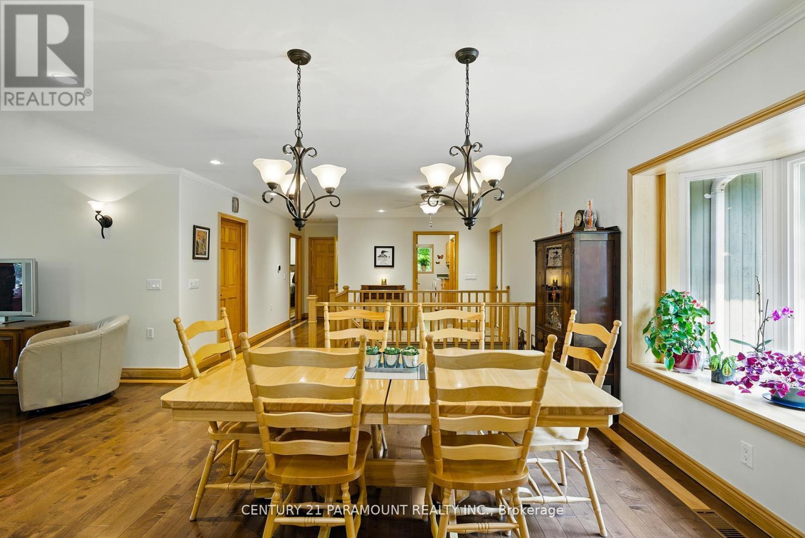 276 Jeffrey Road N, Ryerson, ON - Indoor Photo Showing Dining Room