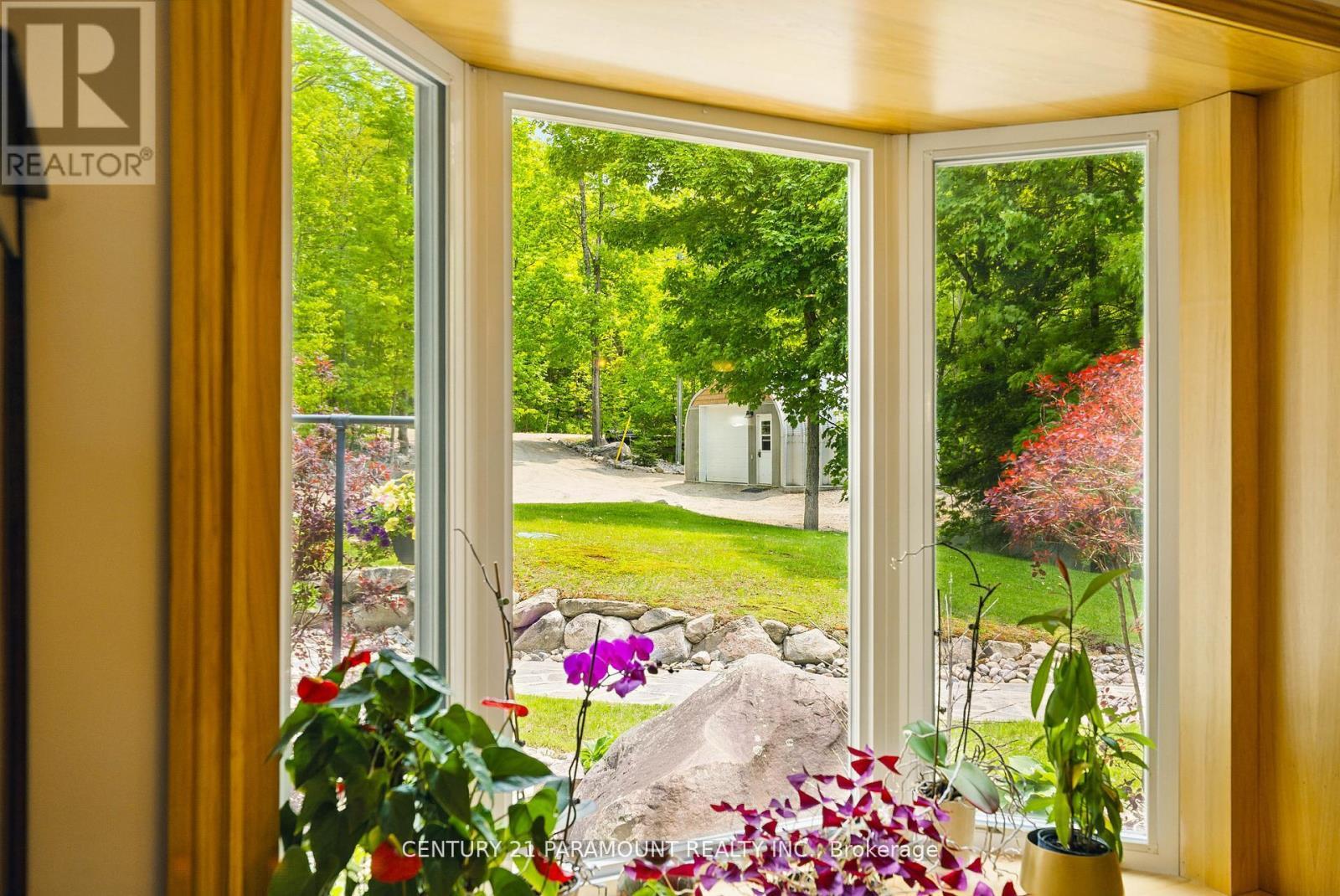 276 Jeffrey Road N, Ryerson, ON - Indoor Photo Showing Other Room