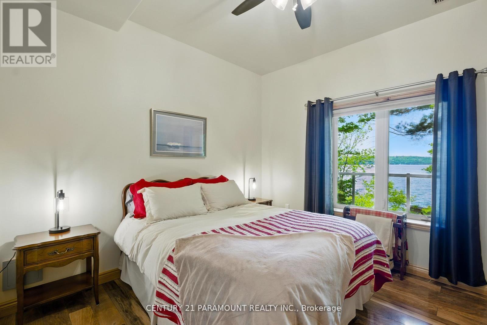 276 Jeffrey Road N, Ryerson, ON - Indoor Photo Showing Bedroom