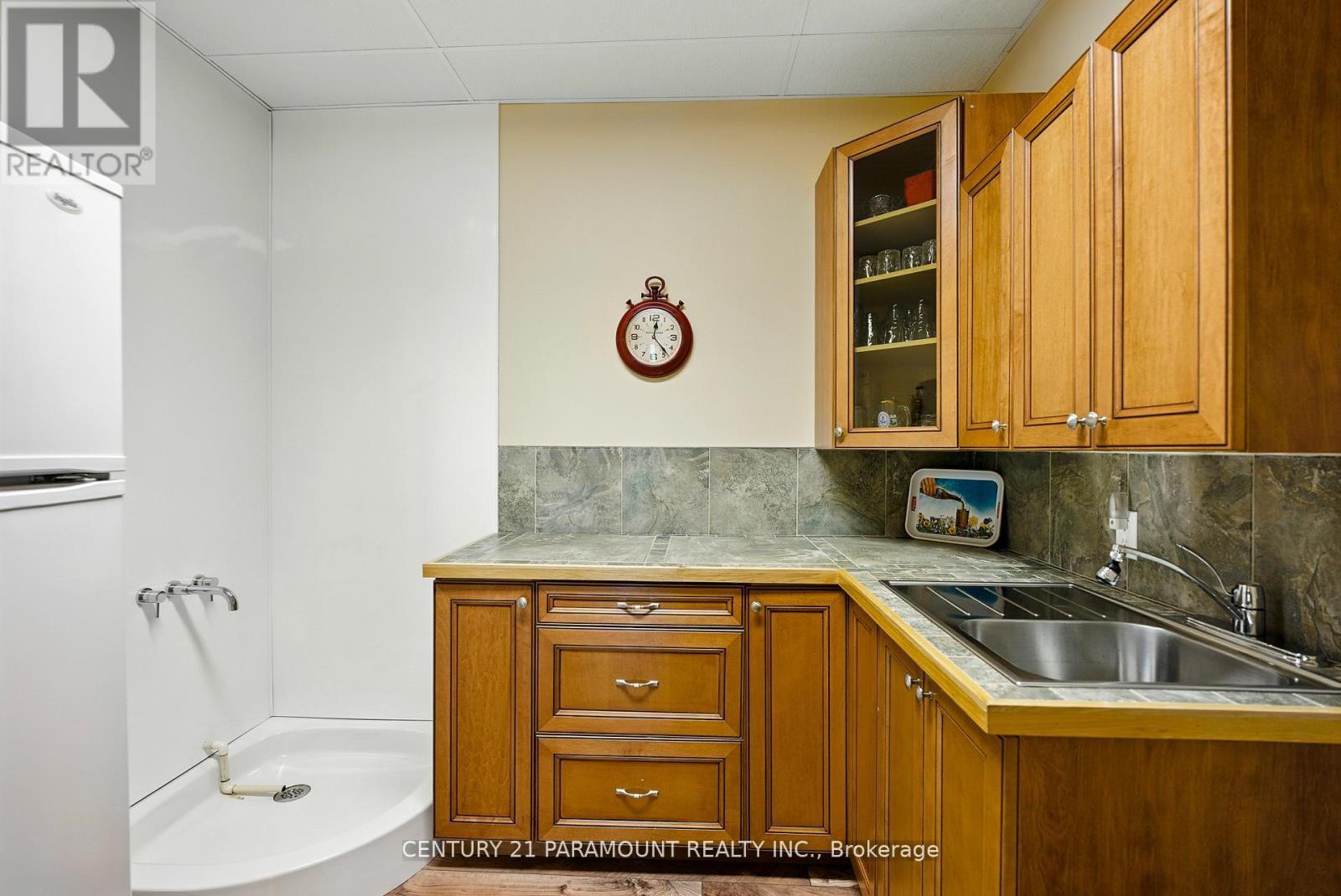 276 Jeffrey Road N, Ryerson, ON - Indoor Photo Showing Kitchen