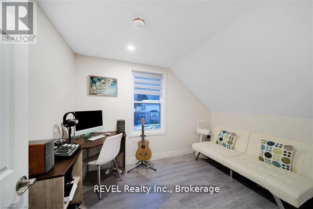 4102 Portage Road, Niagara Falls (Cherrywood), ON - Indoor Photo Showing Office