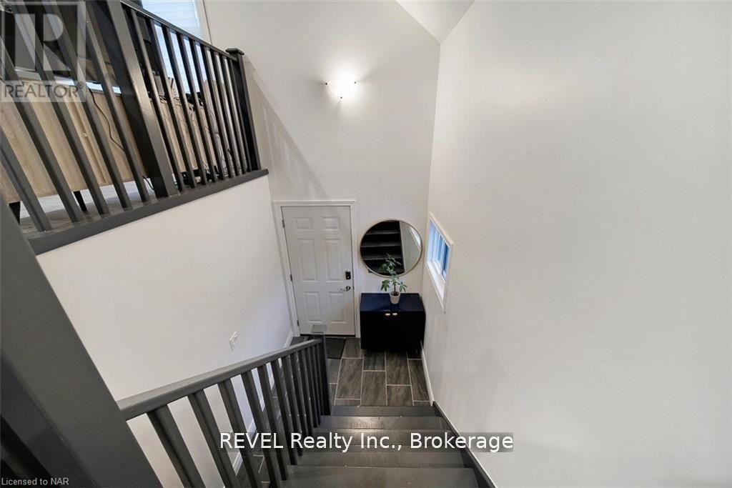 4102 Portage Road, Niagara Falls (Cherrywood), ON - Indoor Photo Showing Other Room