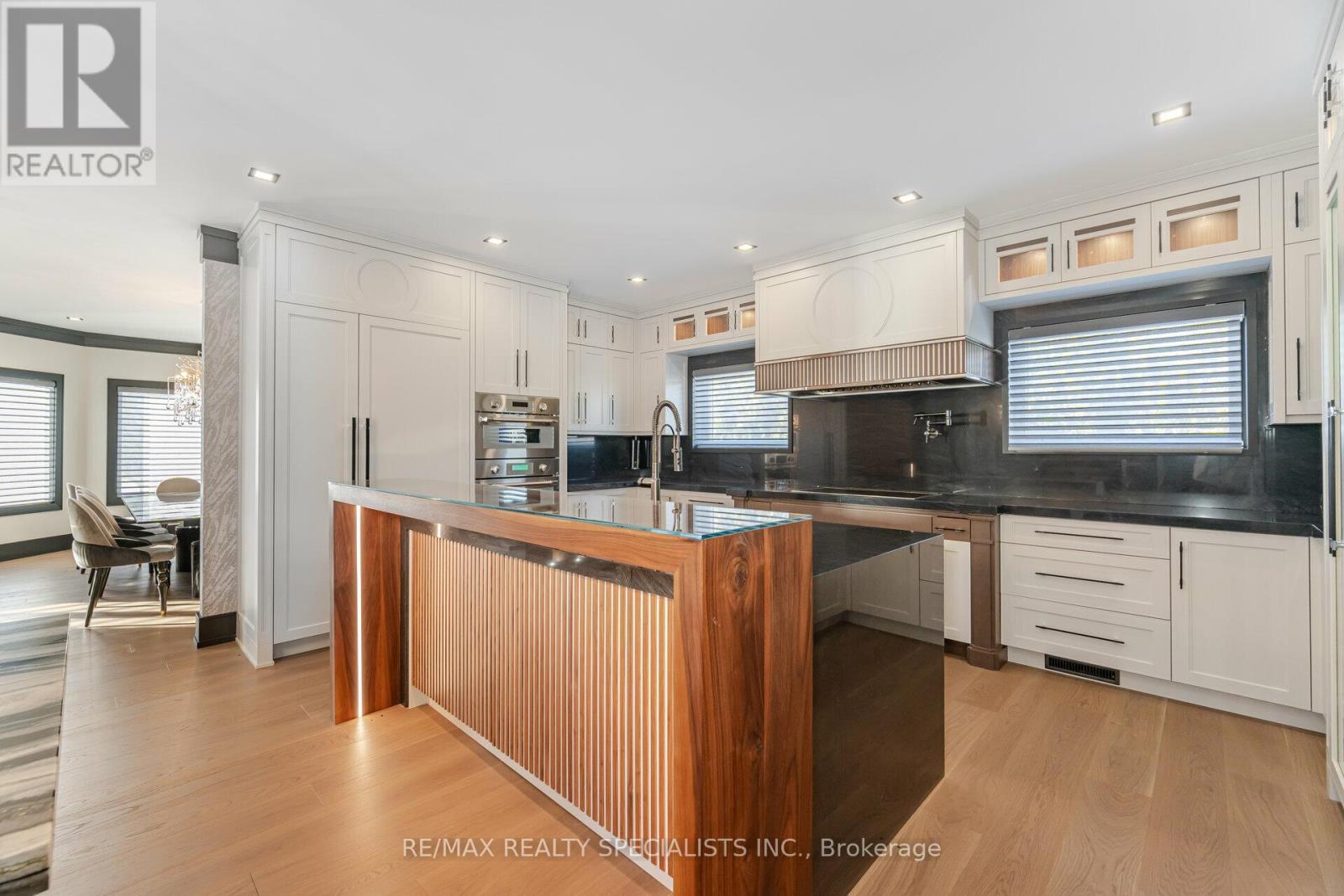 2991 Concession Rd 4 N, Adjala-Tosorontio, ON - Indoor Photo Showing Kitchen