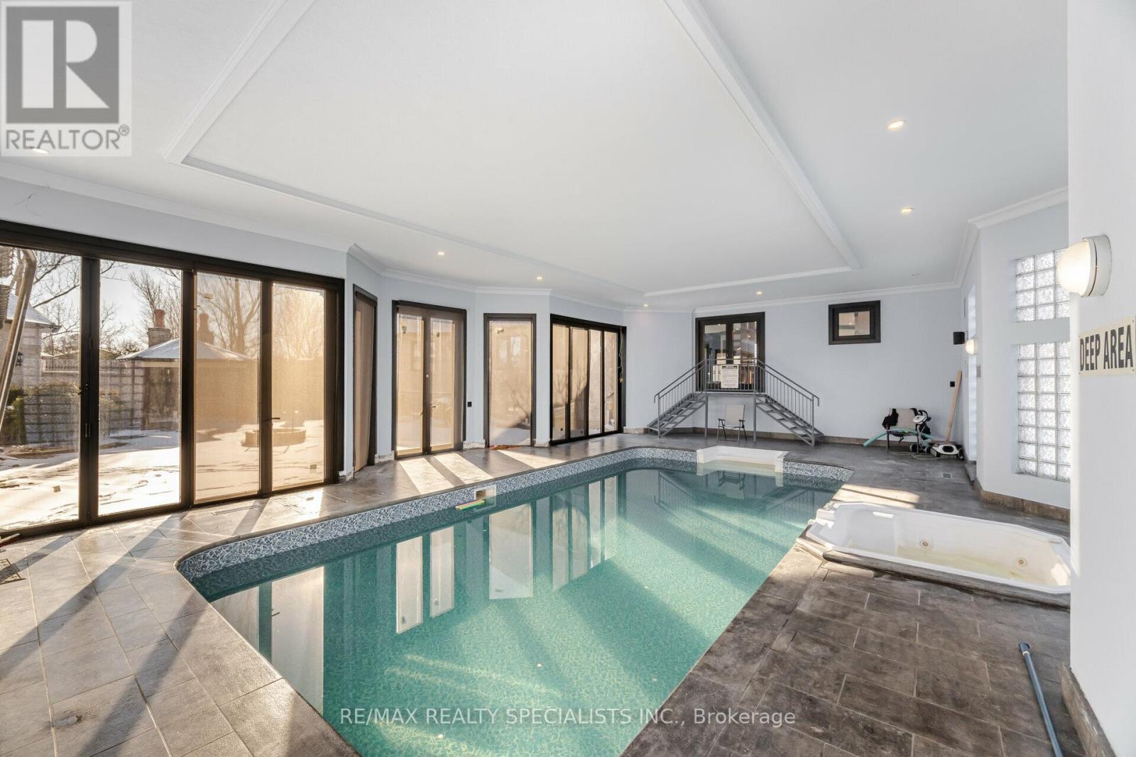 2991 Concession Rd 4 N, Adjala-Tosorontio, ON - Indoor Photo Showing Other Room With In Ground Pool