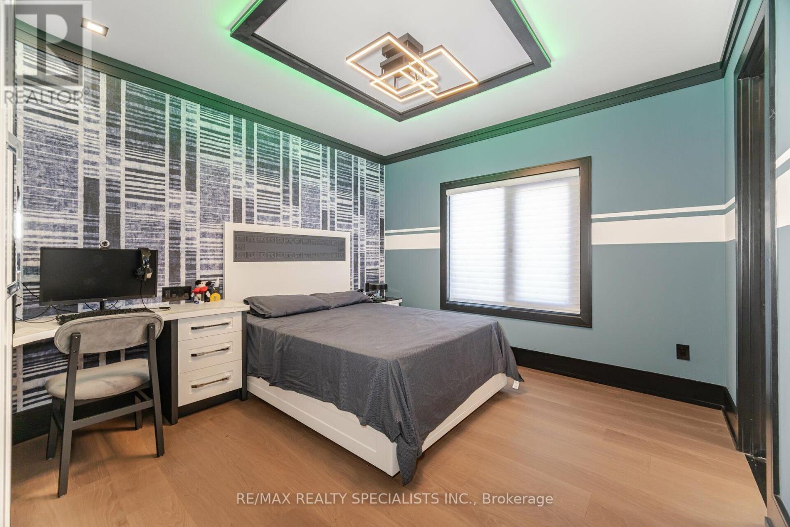 2991 Concession Rd 4 N, Adjala-Tosorontio, ON - Indoor Photo Showing Bedroom