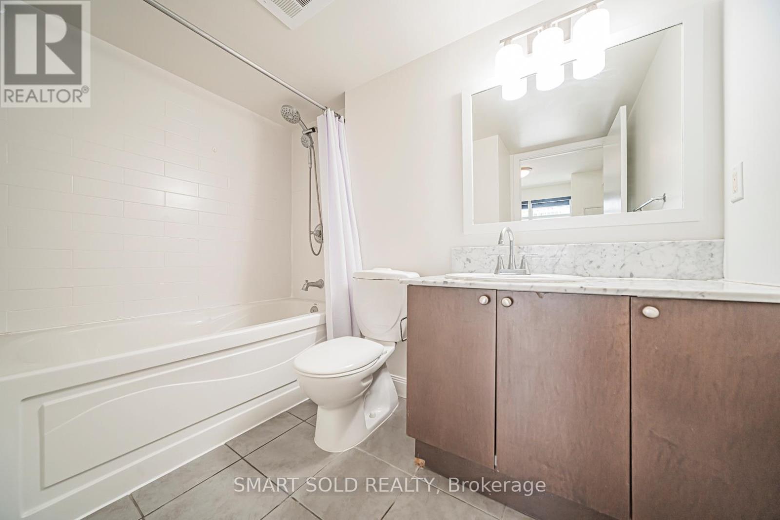 901 - 2191 Yonge Street, Toronto, ON - Indoor Photo Showing Bathroom