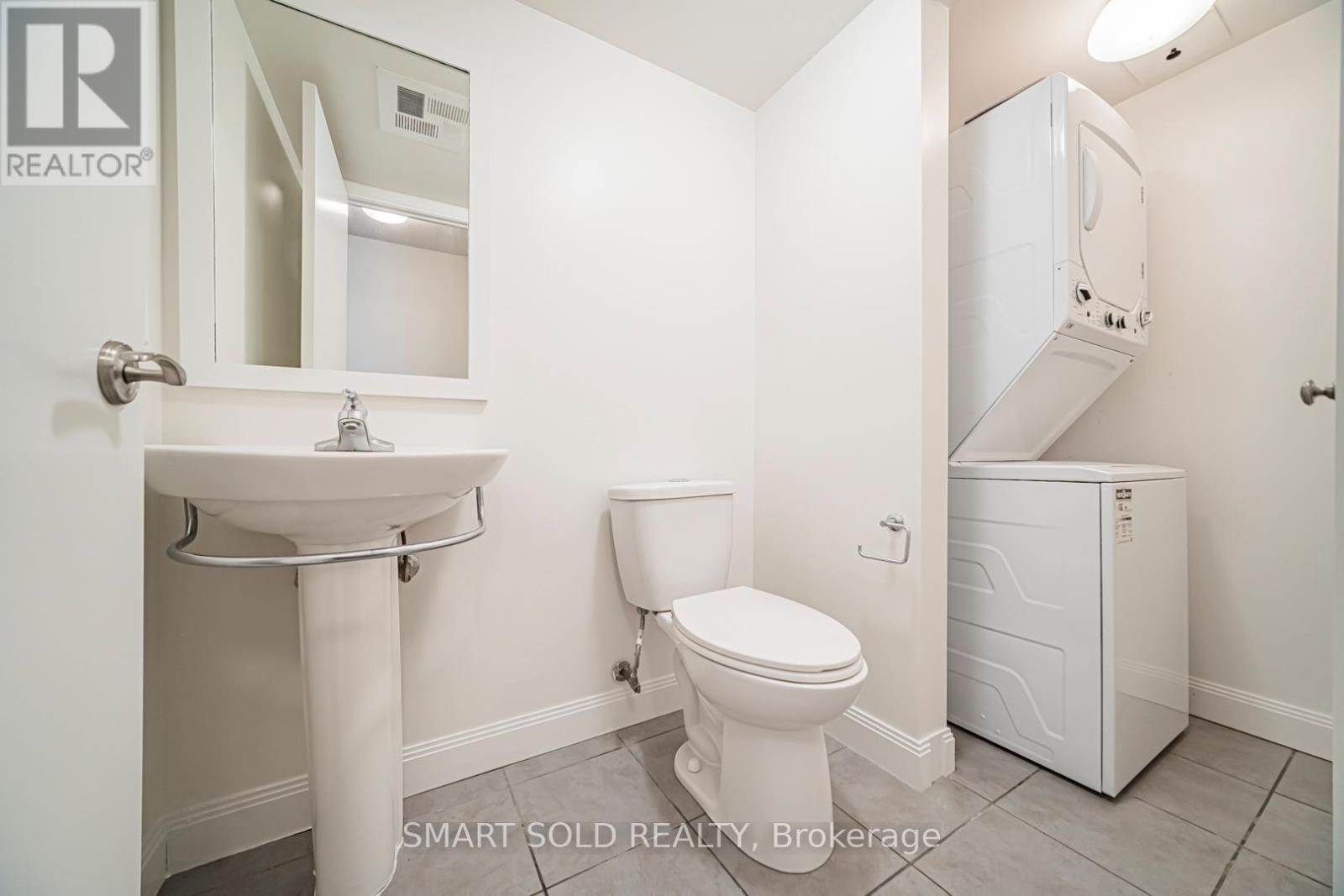 901 - 2191 Yonge Street, Toronto, ON - Indoor