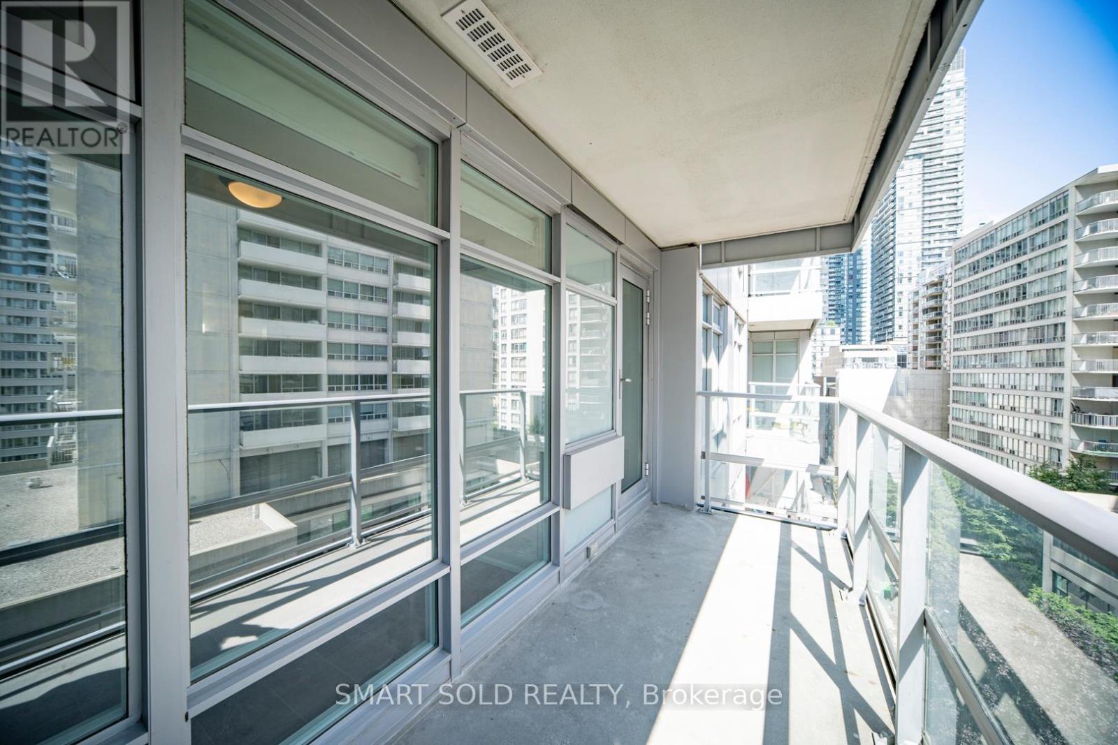 901 - 2191 Yonge Street, Toronto, ON - Outdoor With Balcony