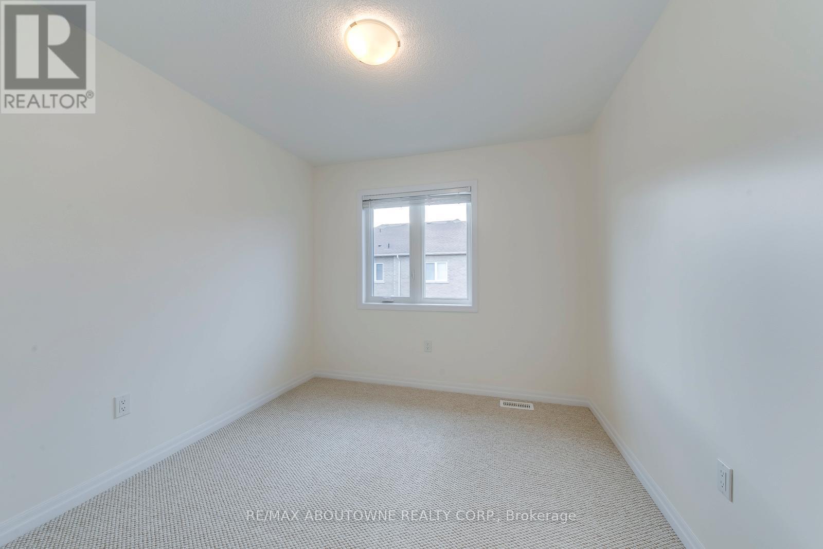3338 Erasmum Street, Oakville, ON - Indoor Photo Showing Other Room