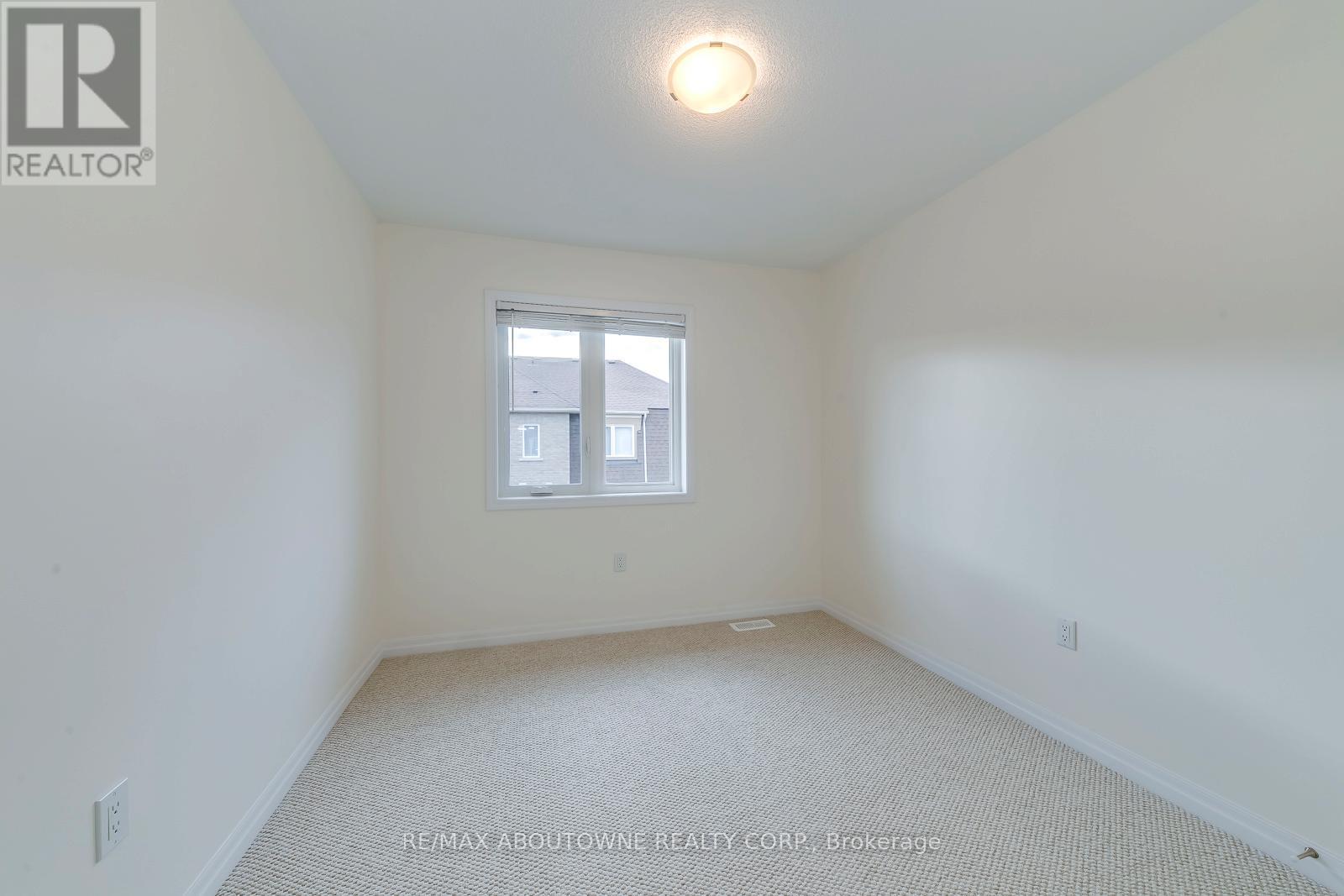 3338 Erasmum Street, Oakville, ON - Indoor Photo Showing Other Room
