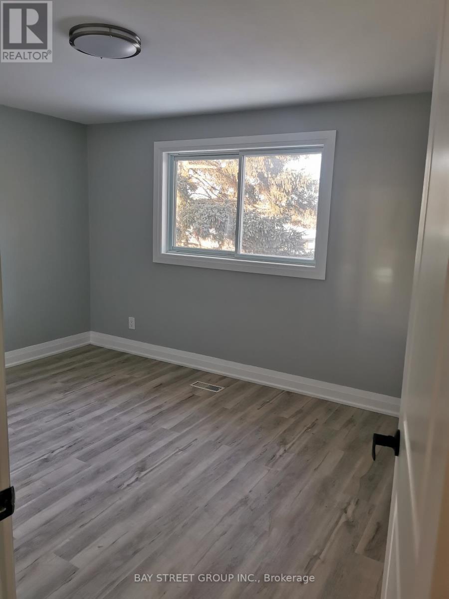 Main - 58 Erinlea Crescent, Toronto, ON - Indoor Photo Showing Other Room