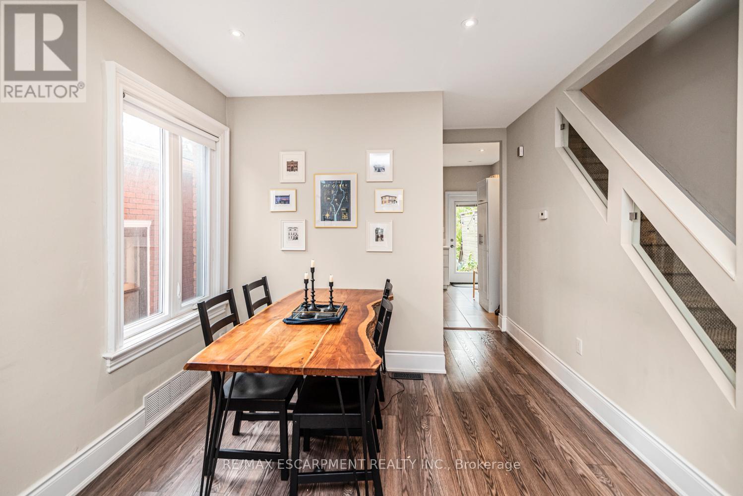 319 Hunter Street W, Hamilton, ON - Indoor