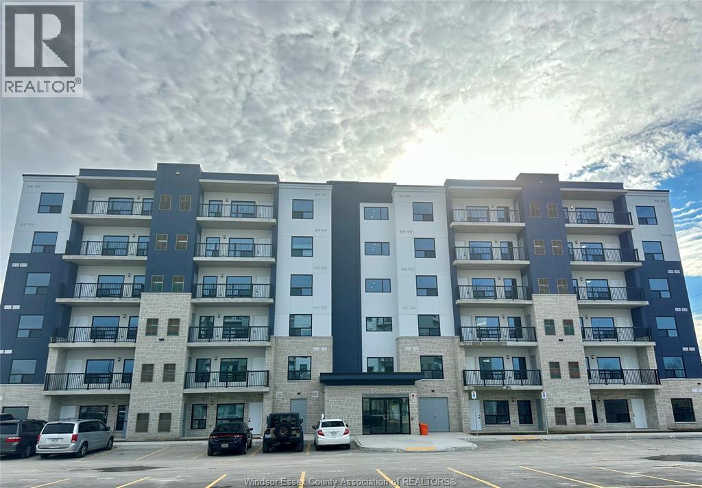 3320 Stella Crescent Unit# 212, Windsor, ON - Outdoor With Facade