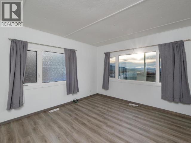 50-833 Range Road, Whitehorse, YT - Indoor Photo Showing Other Room