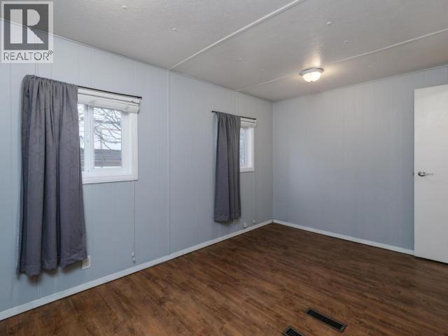 50-833 Range Road, Whitehorse, YT - Indoor Photo Showing Other Room