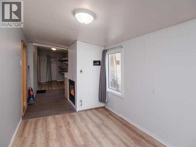 50-833 Range Road, Whitehorse, YT - Indoor Photo Showing Other Room
