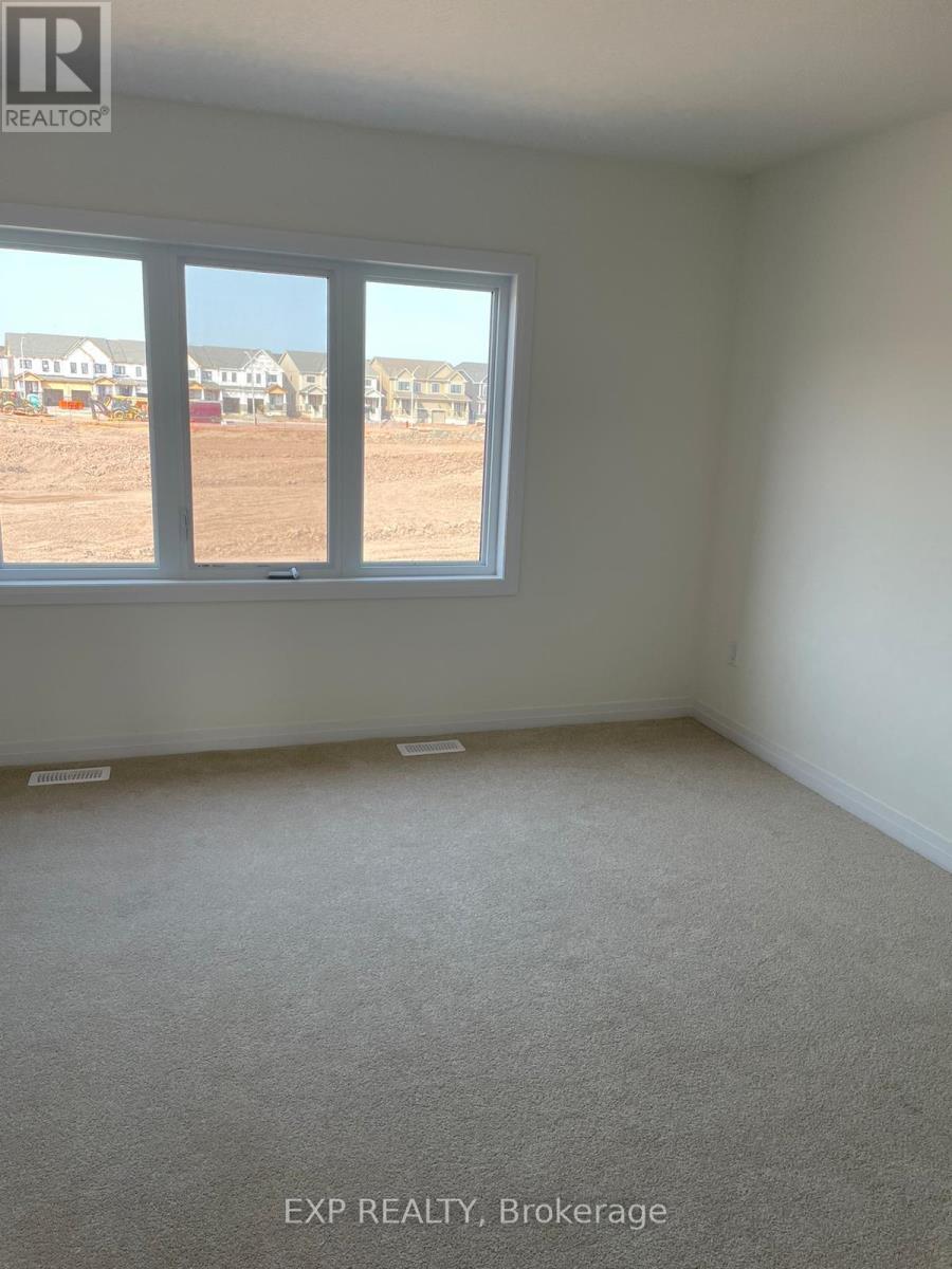 148 Port Crescent, Welland, ON - Indoor Photo Showing Other Room