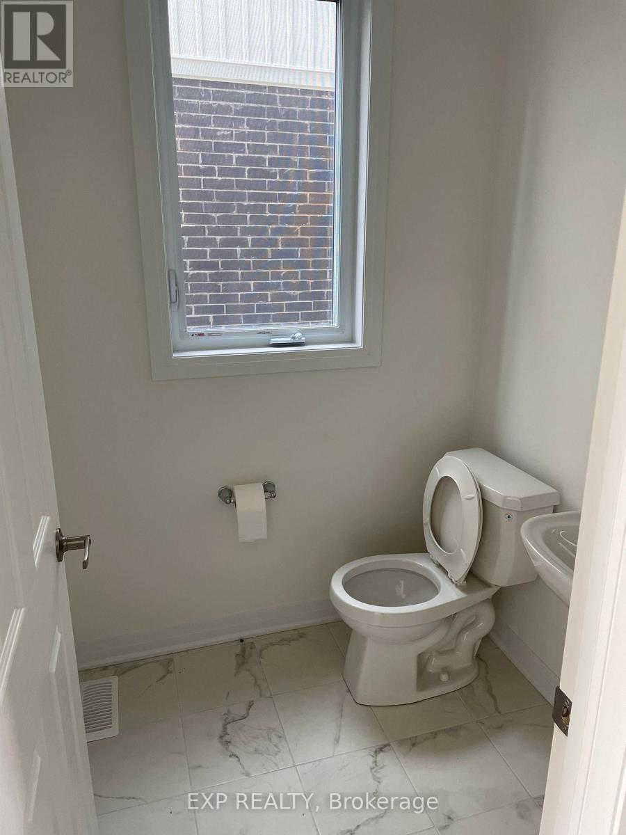 148 Port Crescent, Welland, ON - Indoor Photo Showing Bathroom