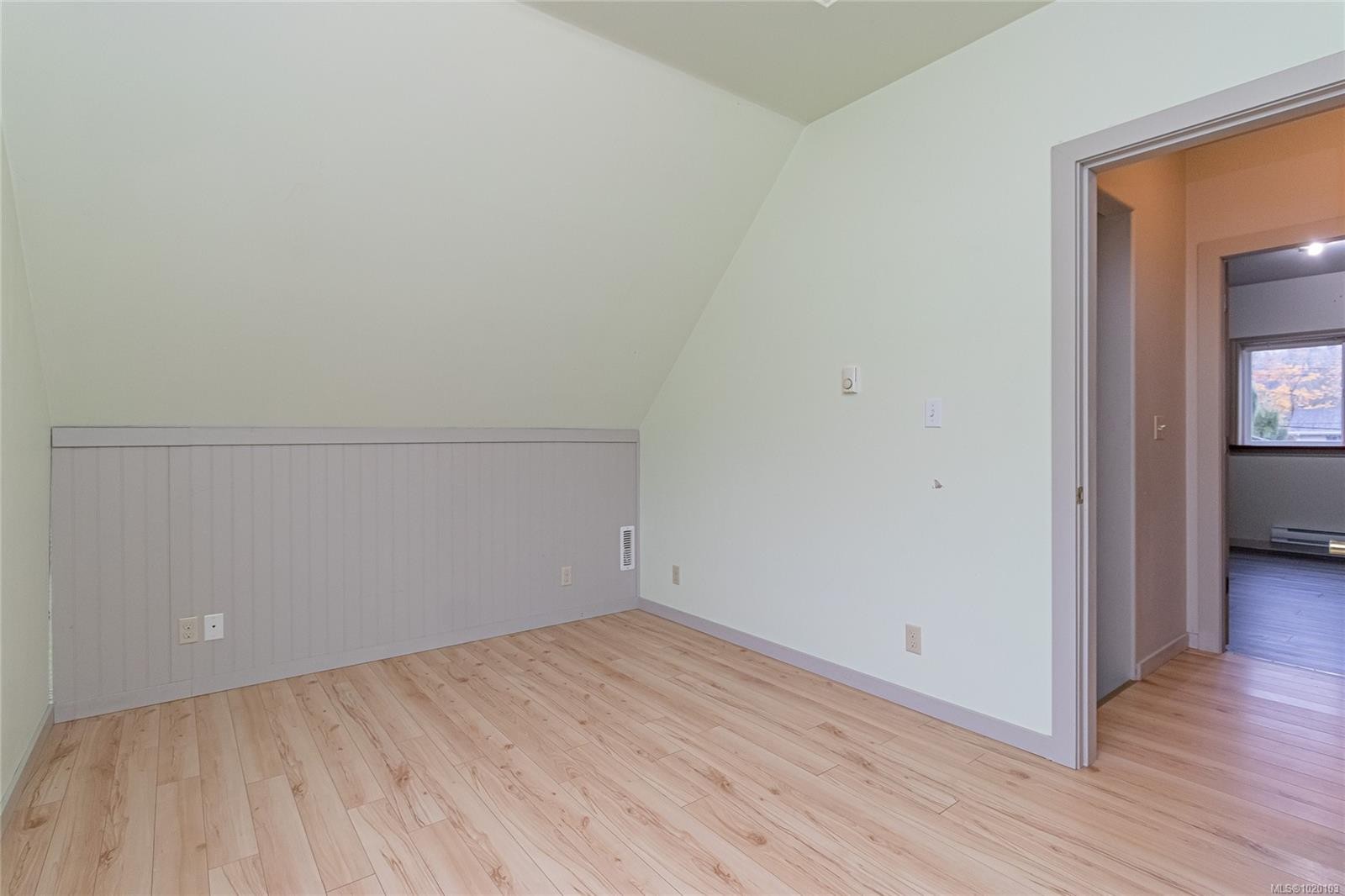 84 Lakeview Ave, Lake Cowichan, BC