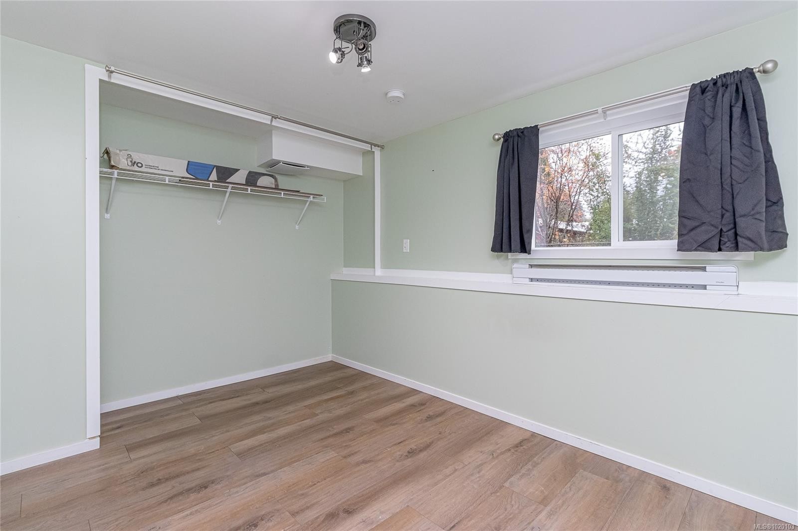 84 Lakeview Ave, Lake Cowichan, BC