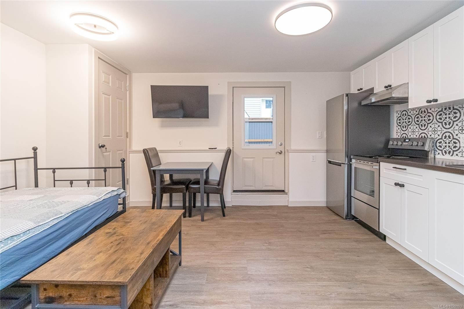 84 Lakeview Ave, Lake Cowichan, BC