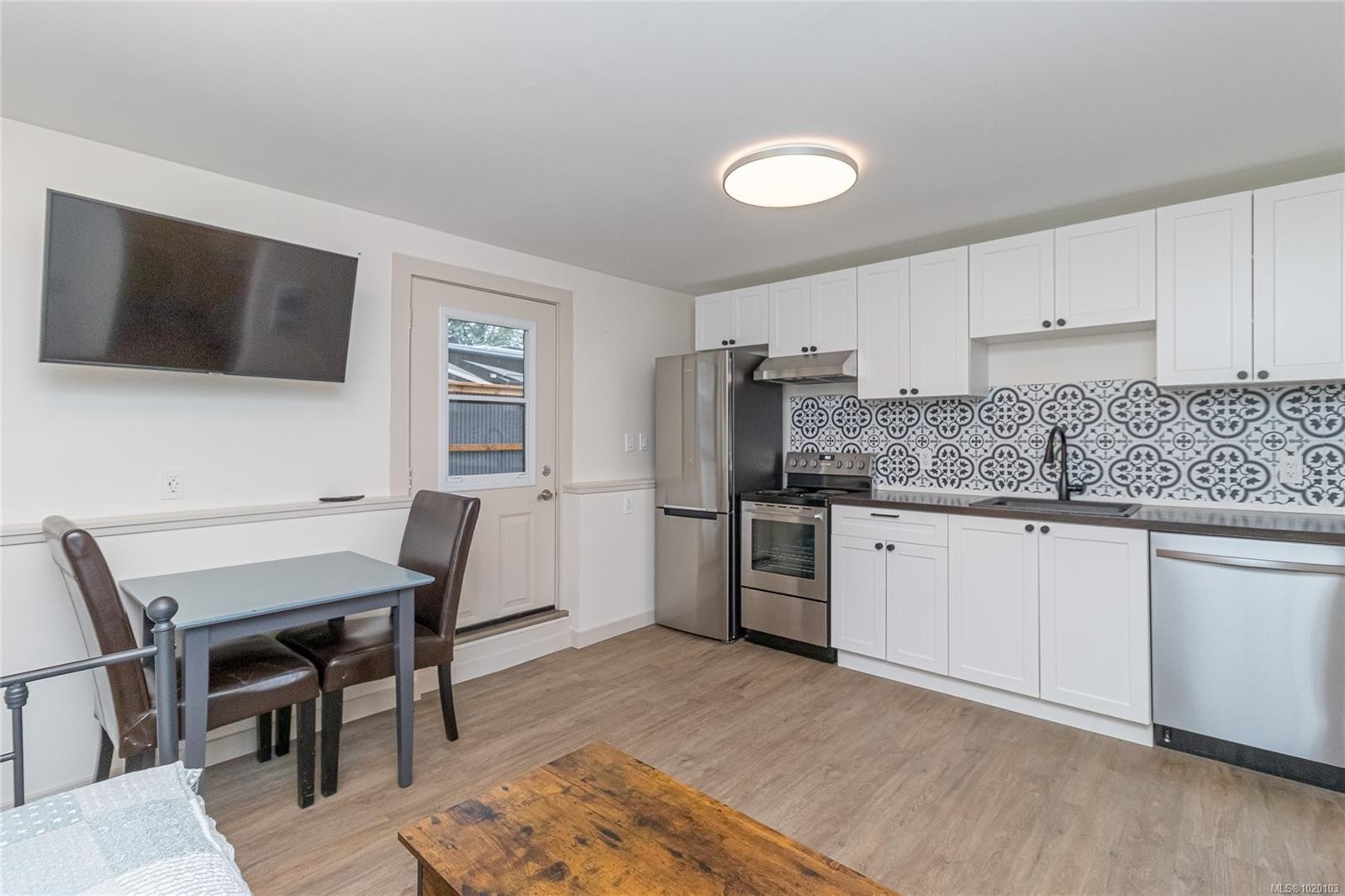 84 Lakeview Ave, Lake Cowichan, BC