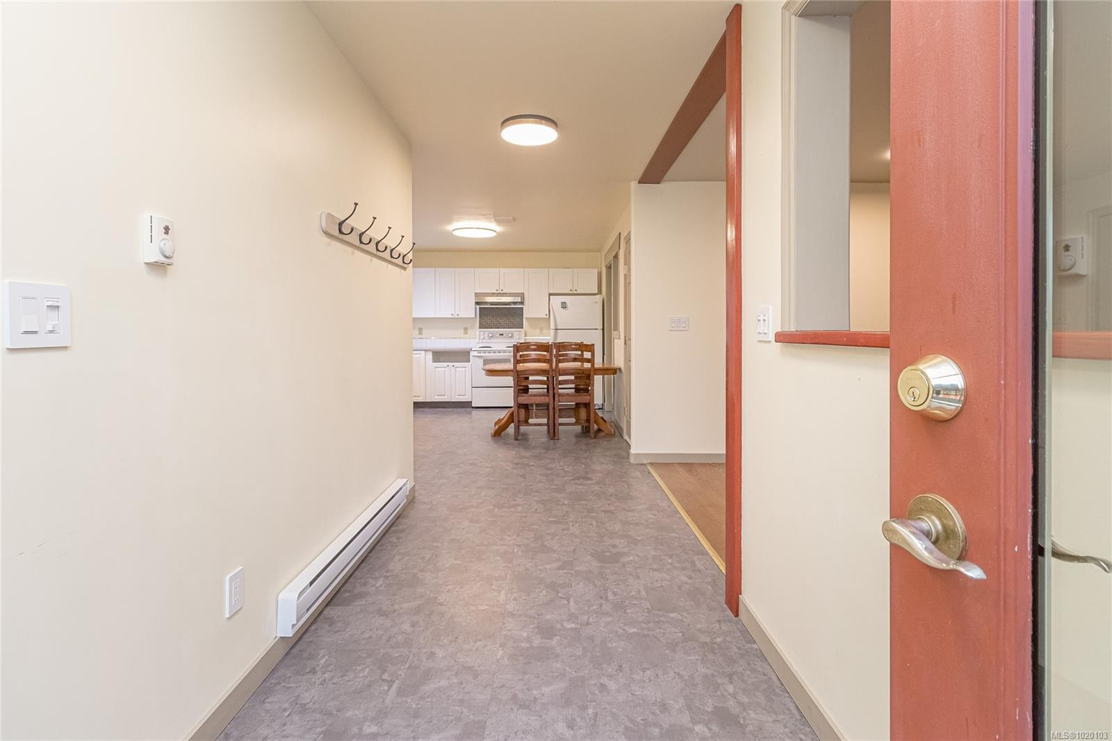 84 Lakeview Ave, Lake Cowichan, BC